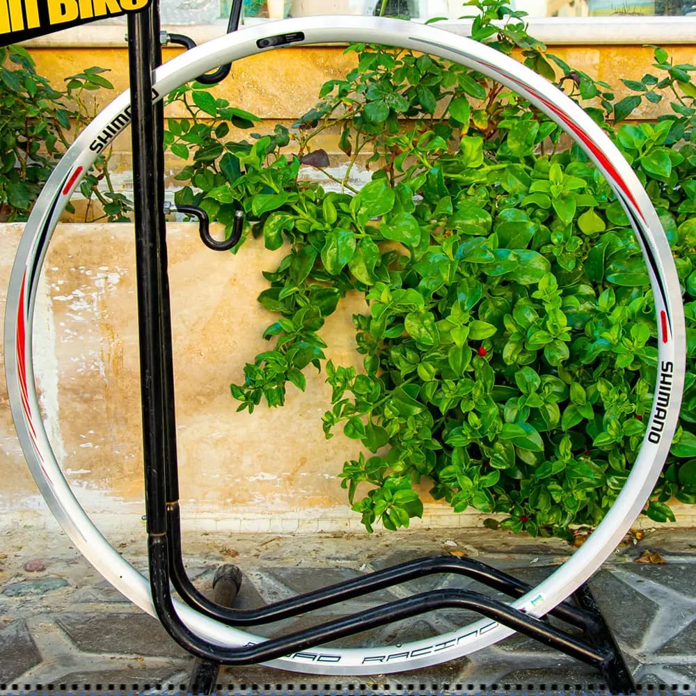خرید طوقه Shimano WH-R561 دوچرخه حرفه ای مسابقات کورسی جاده تورینگ رده شیمانو 105 سایز 700C (622x15C) تعداد سوراخ پره اسپک 20 طراحی شده برای چرخ عقب آف ست / Shimano Rims Road Racing WH-R561 700C