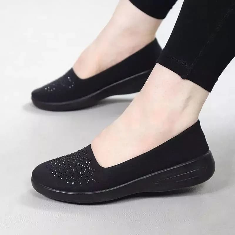 کفش زنانه راحتی مدل تینا برند چکاوک با رویه ماکروفایبر نگیندار و زیره PU سبک — تصویر ۵