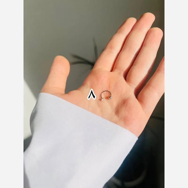 پیرسینگ گوش استیل رنگ نقره ای ضد حساسیت پیچی — تصویر ۴