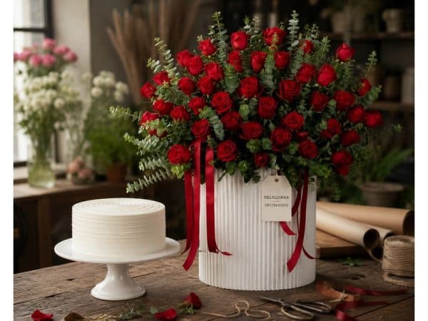 گل و کیک برای اولین قرارداد آزاد – گل فروشی آنلاین تهران | باکس گل | دسته گل | گل تولد | گل ترحیم — تصویر ۲
