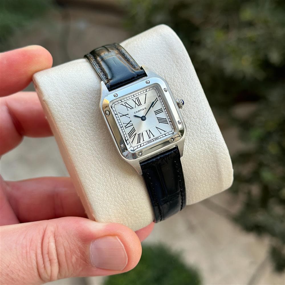 ساعت کارتیه دامنت زنانه قاب سیلور چرم مشکی ۲۸mm(CARTIER)