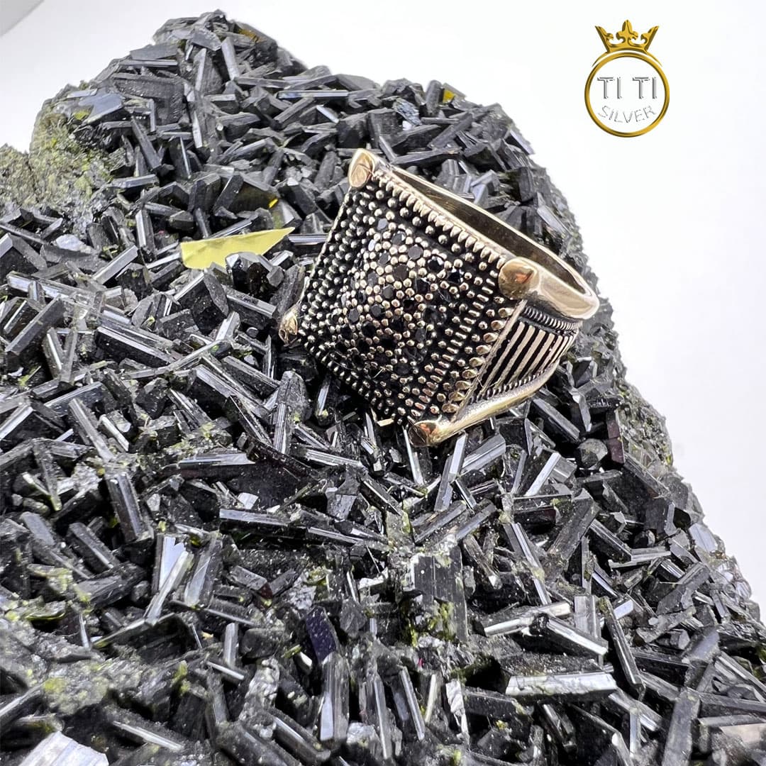 انگشتر مردانه سیاه قلم 010134 — تصویر ۲