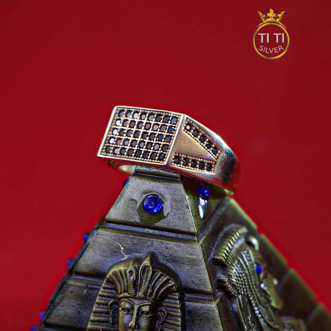 انگشتر طلا روس طرح طلا 010133 — تصویر ۳