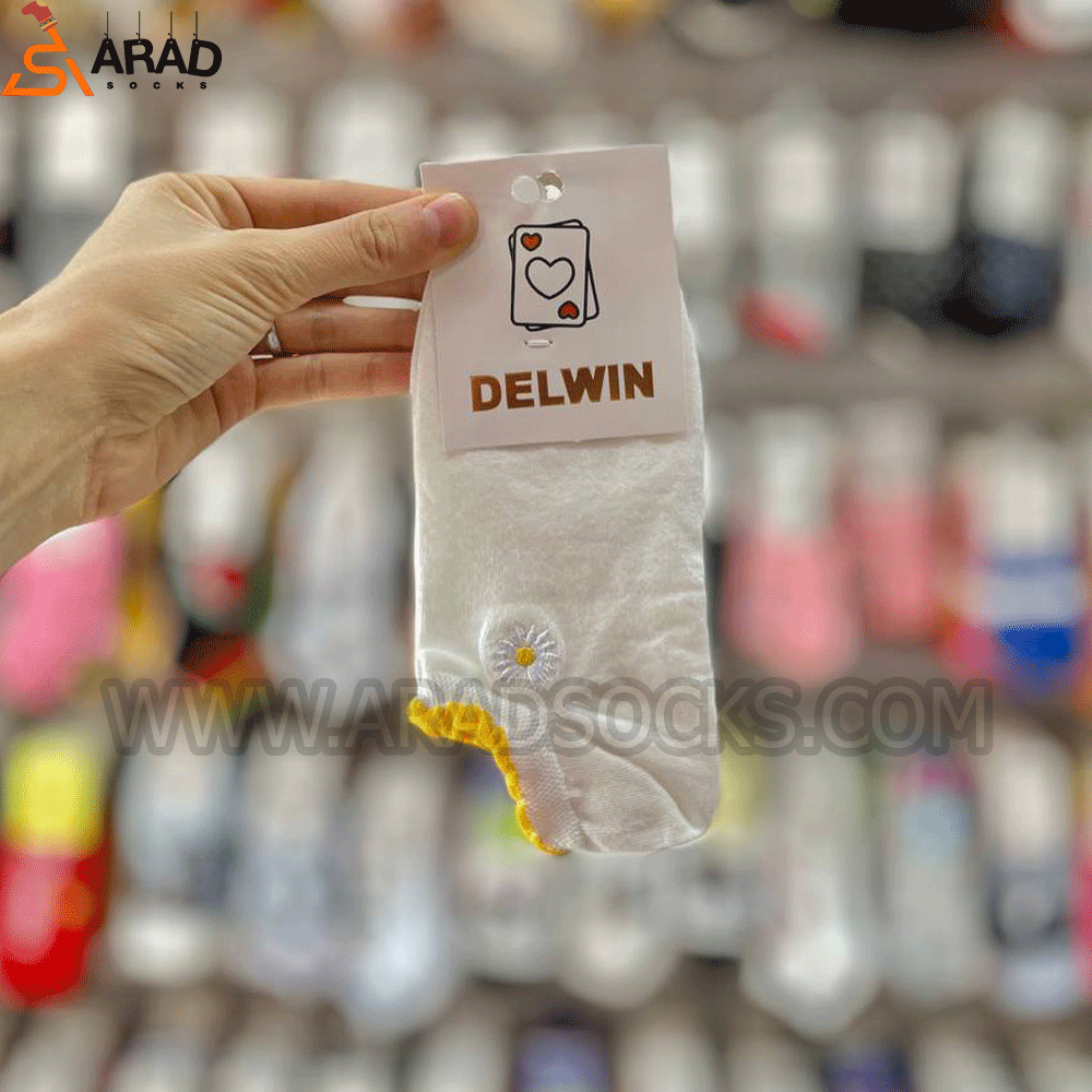 جوراب زیر قوزک طرح بابونه — تصویر ۲
