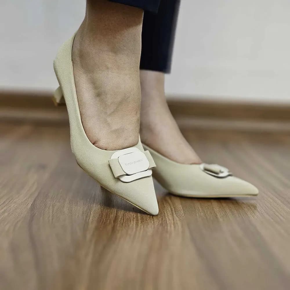 کفش زنانه پاشنه‌دار یراق فشیون کد 022 — تصویر ۷