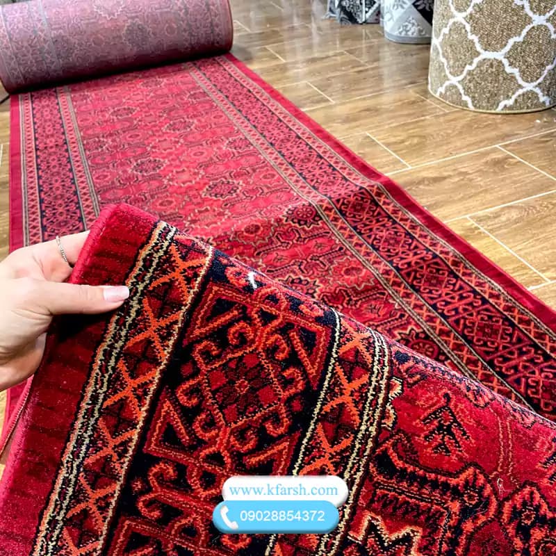 فرش کناره قرمز طرح ترکمن — تصویر ۳