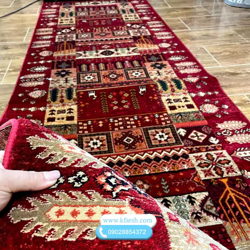 فرش کناره قرمز طرح سنتی زیبا — تصویر ۲