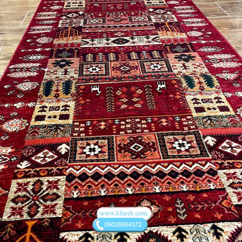 فرش کناره قرمز طرح سنتی زیبا
