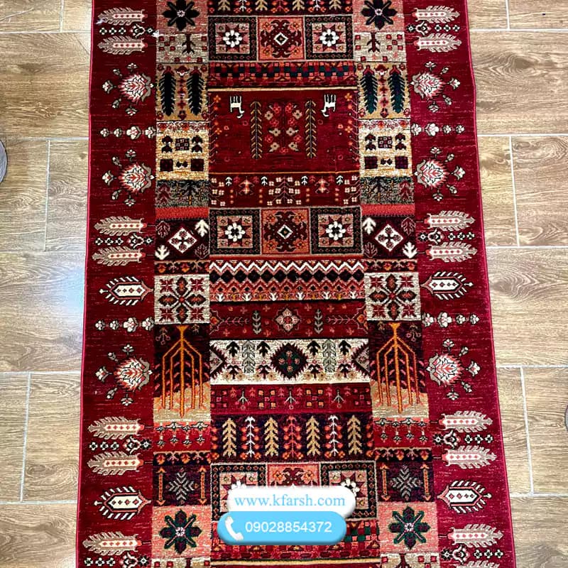 فرش کناره قرمز طرح سنتی زیبا — تصویر ۳