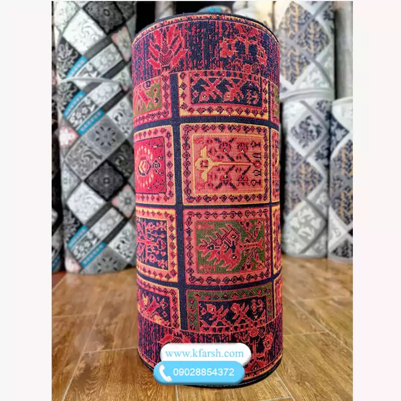 کناره گلیم متری قرمز طرح سنتی — تصویر ۳