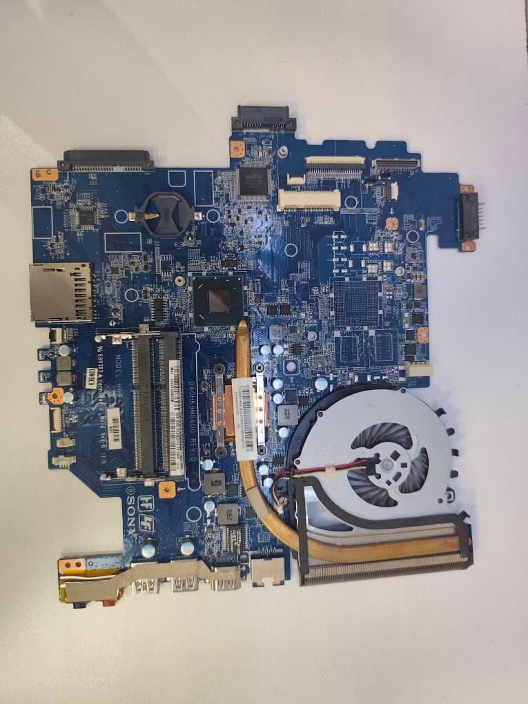 مادربرد لپ تاپ Sony VAIO SVF152 مدل DA0HK9MB6D0 Rev:D با پردازنده Intel نسل سوم و چیپست HM70/HM76 (بسته به نسخه) DDR3