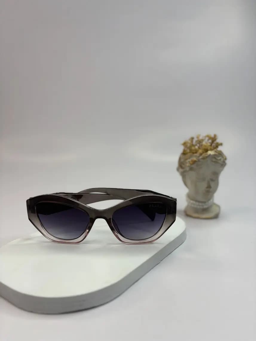 عینک آفتابی اورجینال prada یووی 400 فریم کائوچو خاکستری