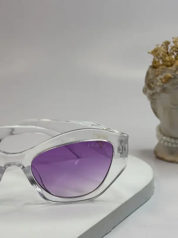 عینک آفتابی اورجینال prada یووی 400 فریم کائوچو بنفش یخی — تصویر ۲