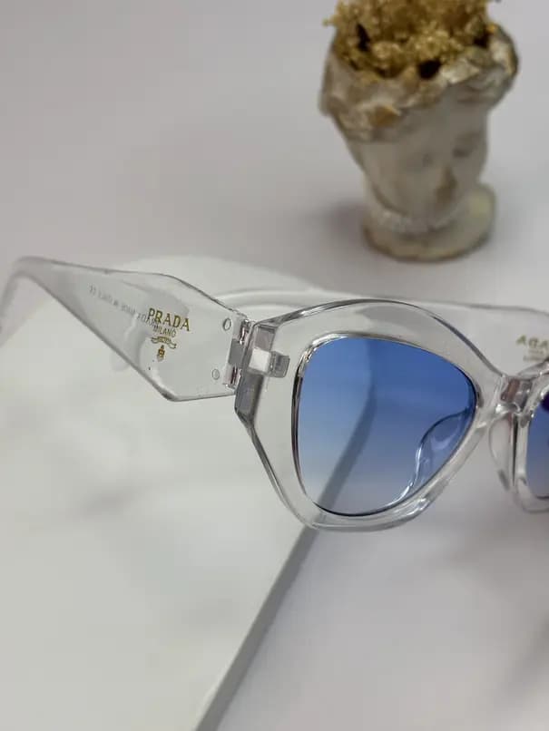 عینک آفتابی اورجینال prada یووی 400 فریم کائوچو آبی یخی — تصویر ۲