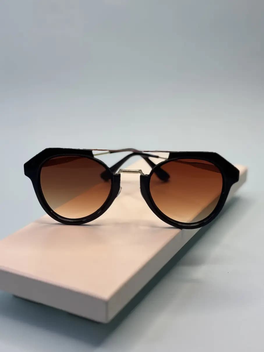 عینک آفتابی اورجینال Rayban قهوه ای UV 400 — تصویر ۲