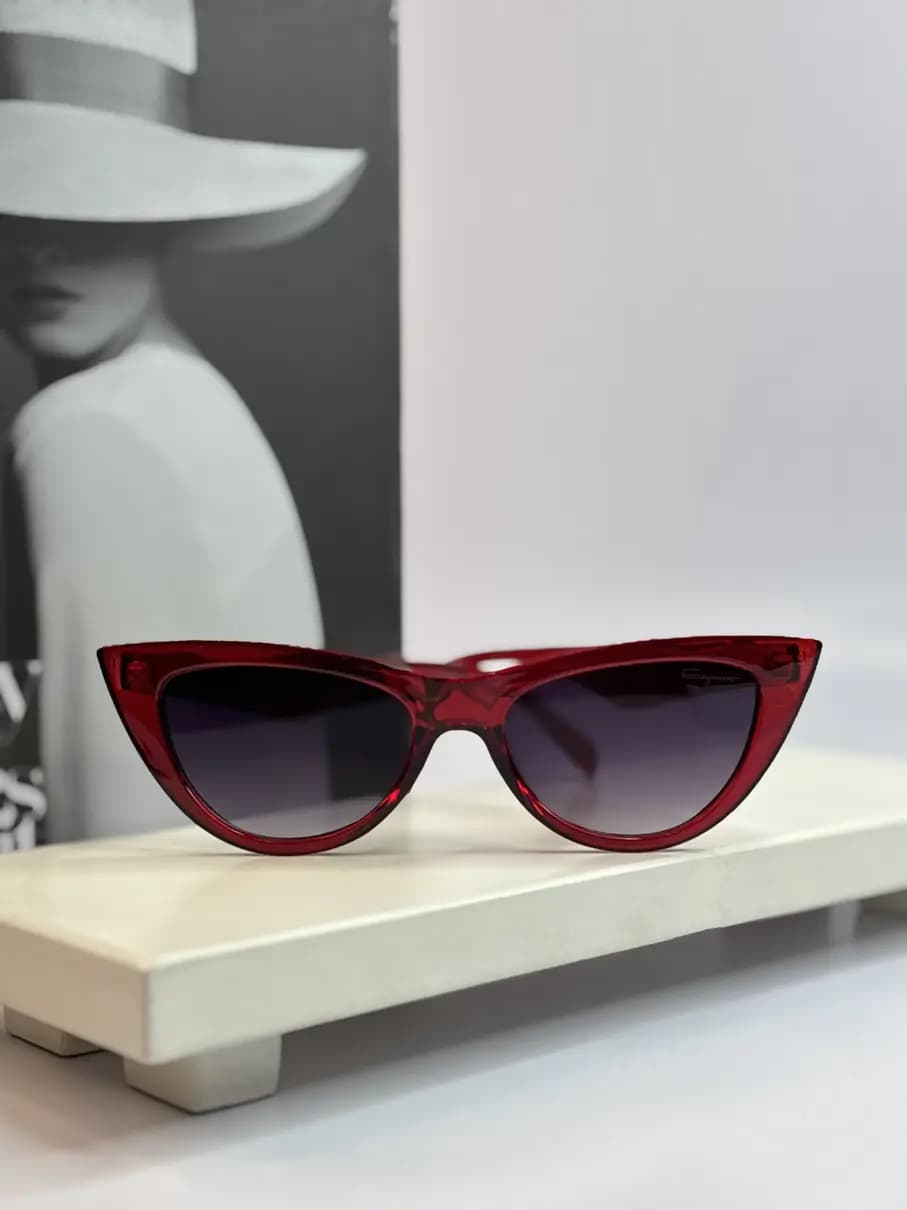 عینک آفتابی اورجینال ترند ferragamo زنانه یووی ۴۰۰ رنگ چری