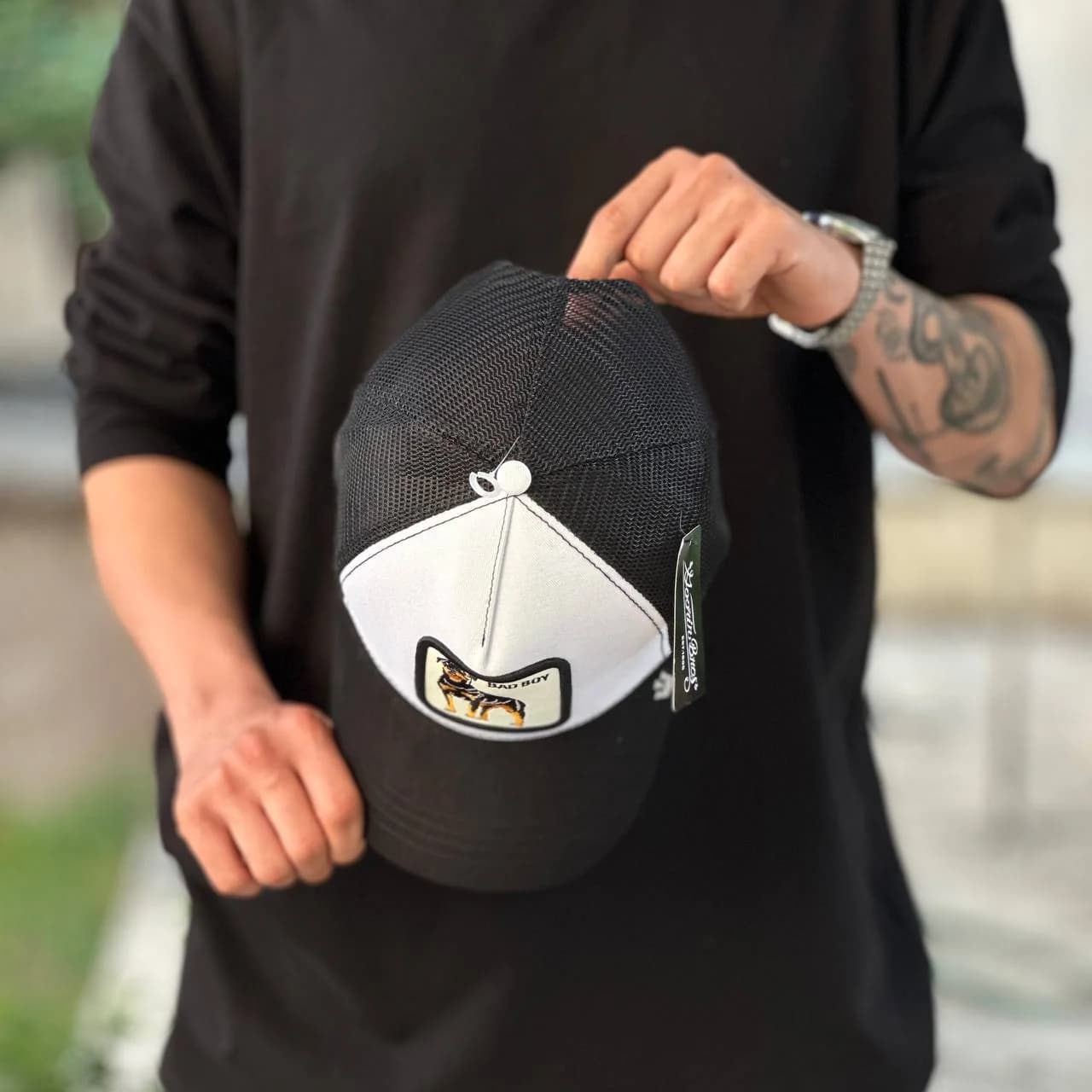 کلاه گورین badboy سفید مشکی — تصویر ۴