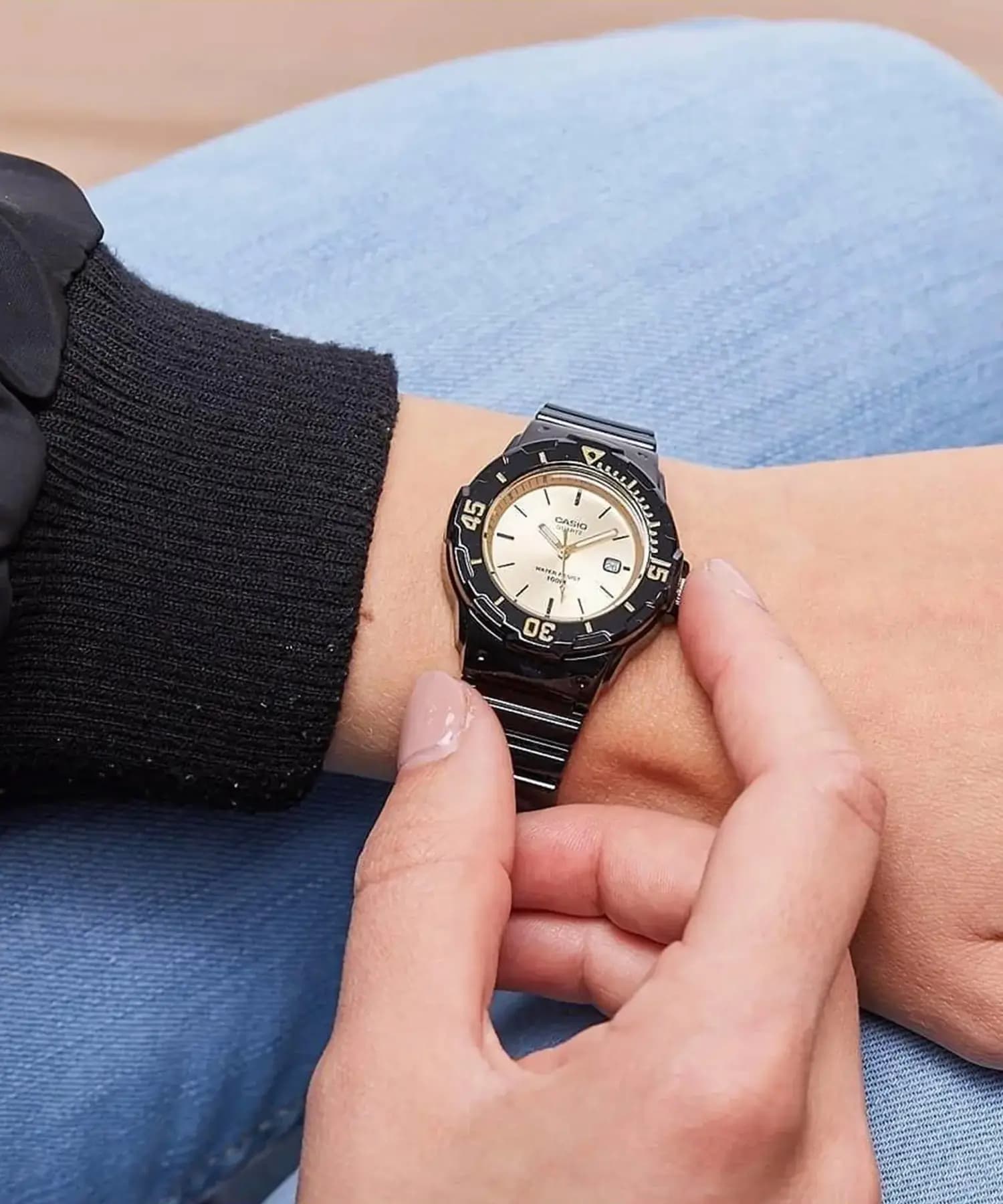 ساعت مچی زنانه کاسیو مدل Casio LRW-200H-9EVDF — تصویر ۸