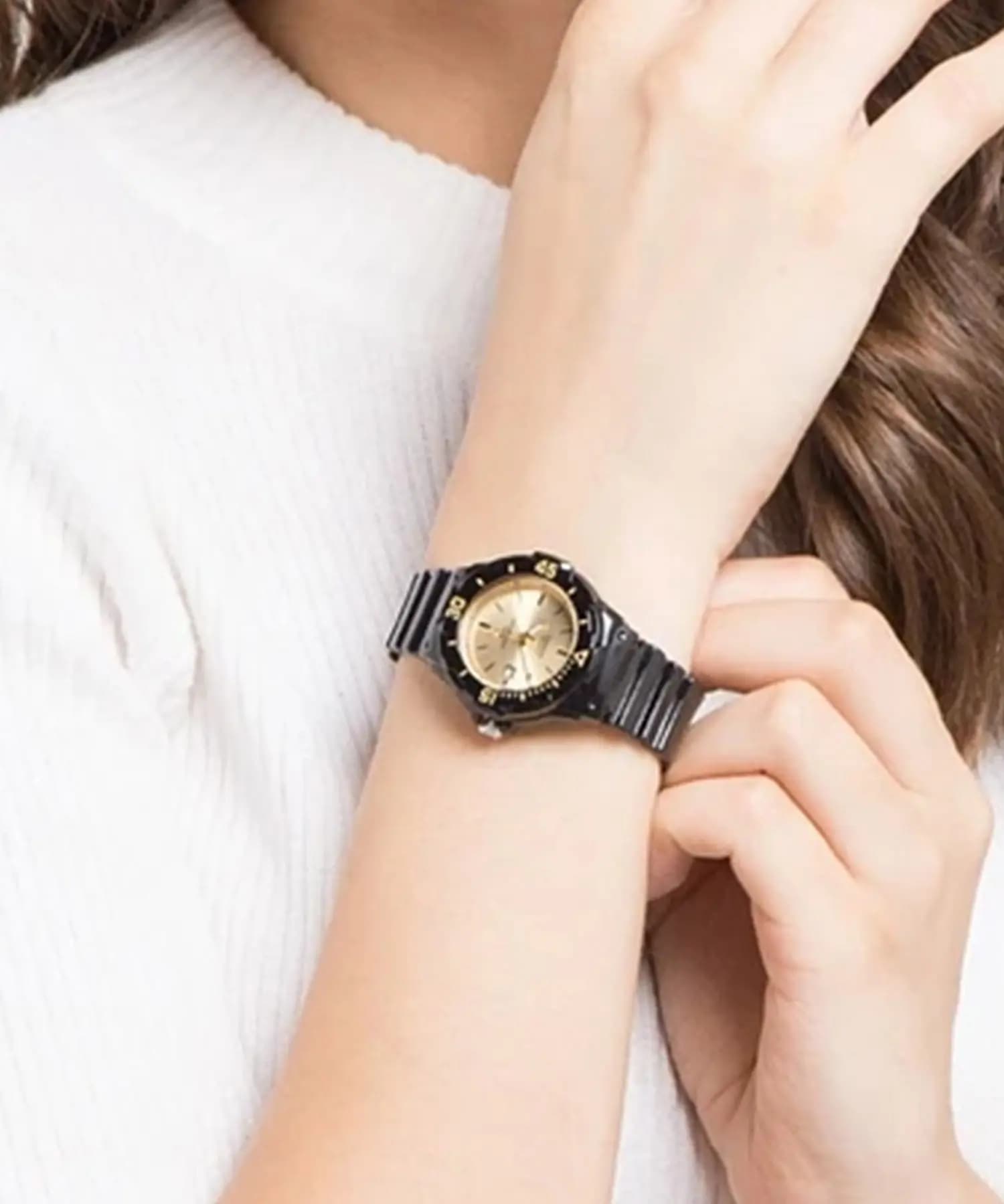ساعت مچی زنانه کاسیو مدل Casio LRW-200H-9EVDF — تصویر ۹