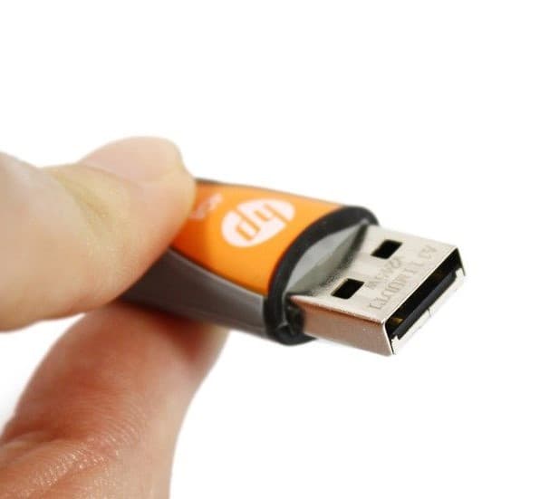فلش مموری USB 2.0 اچ پی مدل V245O ظرفیت 32 گیگابایت — تصویر ۲