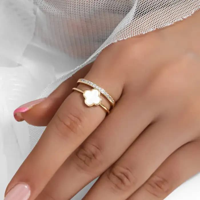 انگشتر زنانه/دخترانه فری سایز free size مدل دولاین ونکلیف طلایی جذاب استیل رنگ ثابت کد amp-08