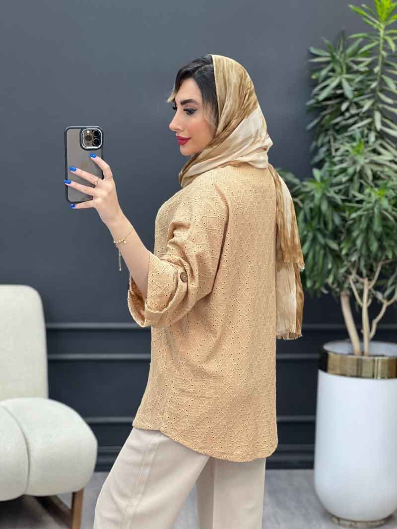 شومیز دو دکمه چوبی آستین پاگن کد 4942 — تصویر ۸