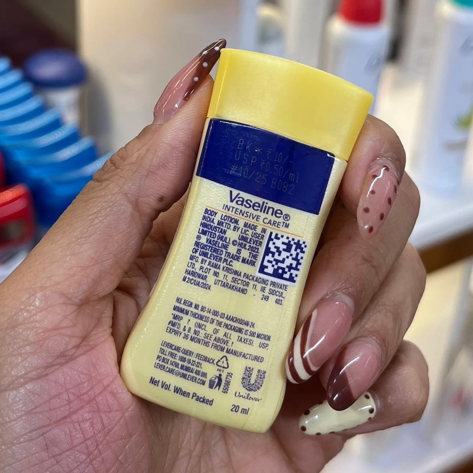لوسیون وازلین مینی کیفی مدل Deep Moisture حجم ۲۰ میل — تصویر ۳