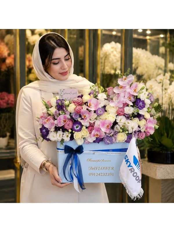 باکس گل خاص مهرشهر با رز صورتی و لیلیوم
