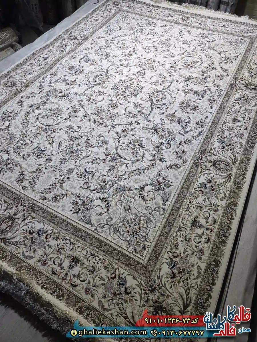 فرش کلاسیک 1200 شانه طرح افشان آتیلا رنگ کرم 2 کاشان