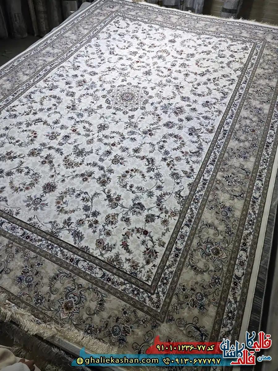 فرش کلاسیک 1200 شانه طرح افشان آیناز رنگ کرم کاشان