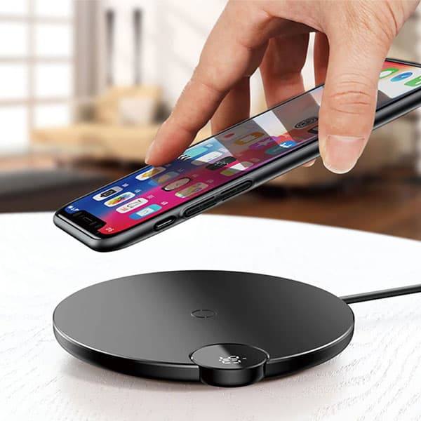 شارژر وايرلس 10 وات باسئوس مدل WXSX-01 — تصویر ۶