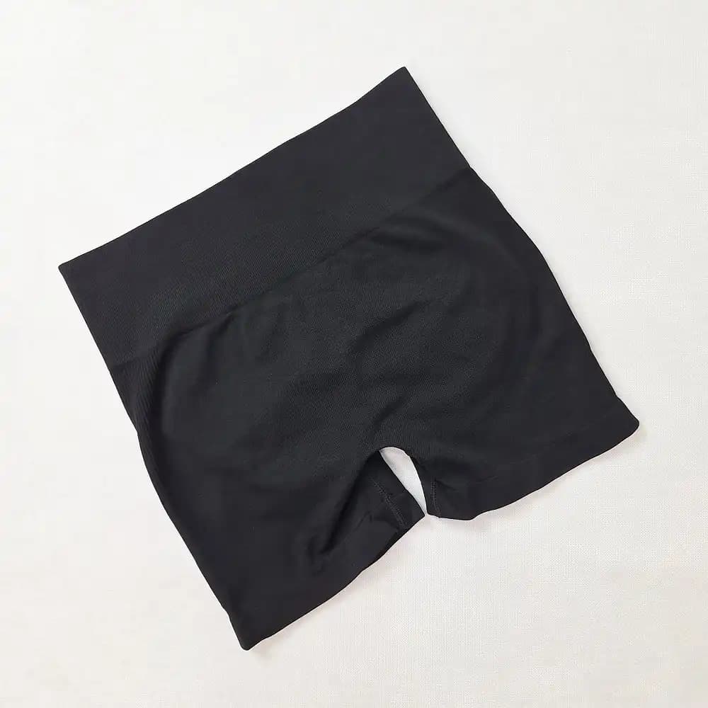شورتک اورجینال پشت چین دار سیملس مشکی SH-B07 — تصویر ۳