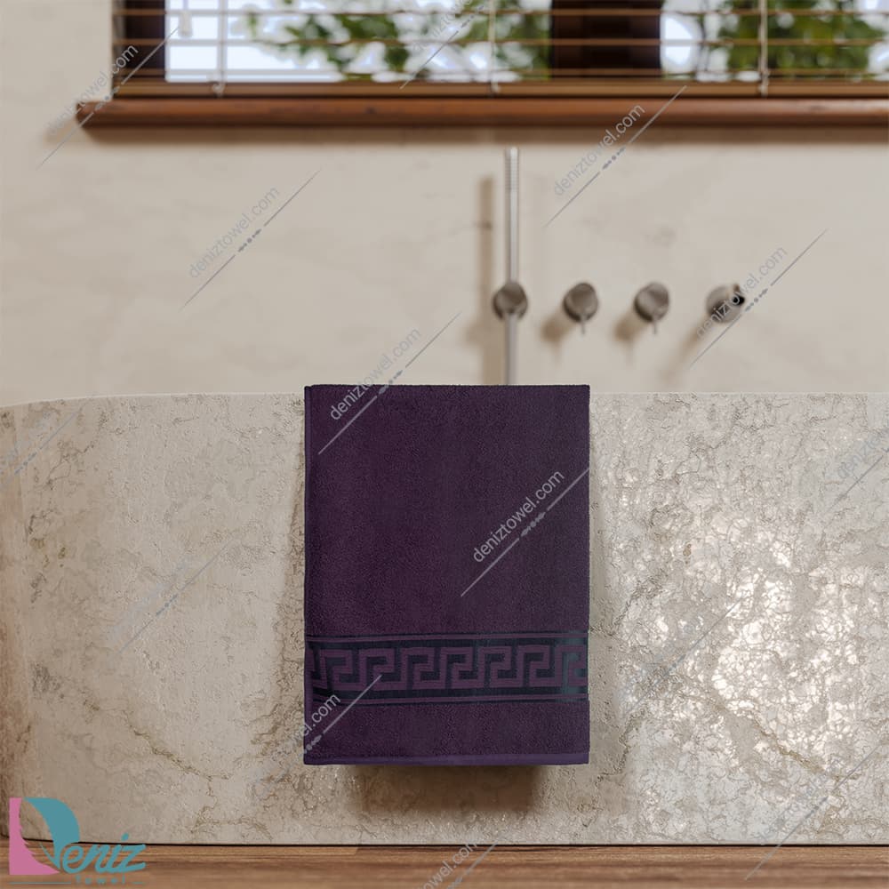 حوله استخری طرح رومی رنگ بادمجونی