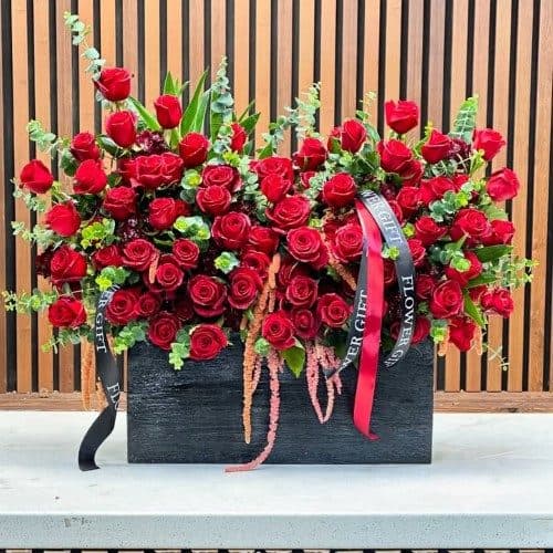 باکس گل تبریک برای دوستان