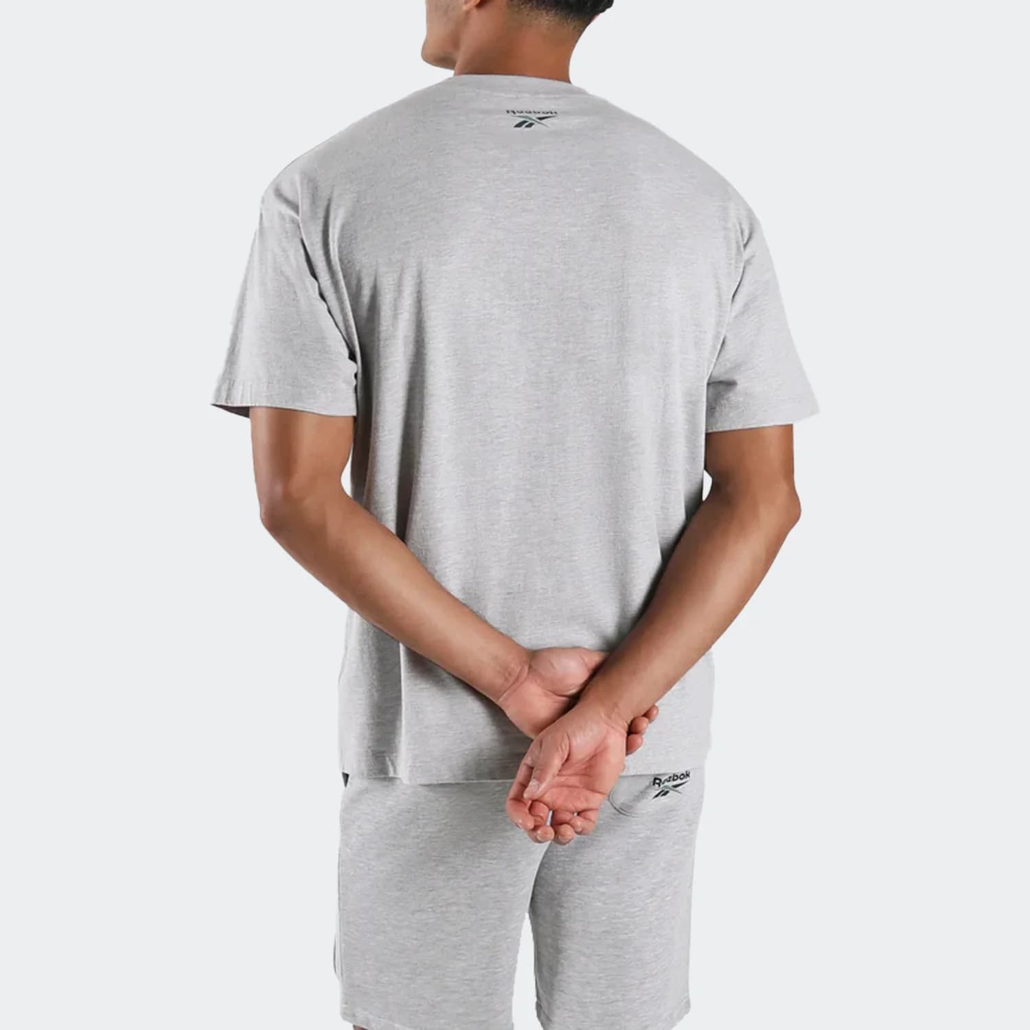 تیشرت مردانه ریباک مدل Lawn Club Men’s T-Shirt — تصویر ۳
