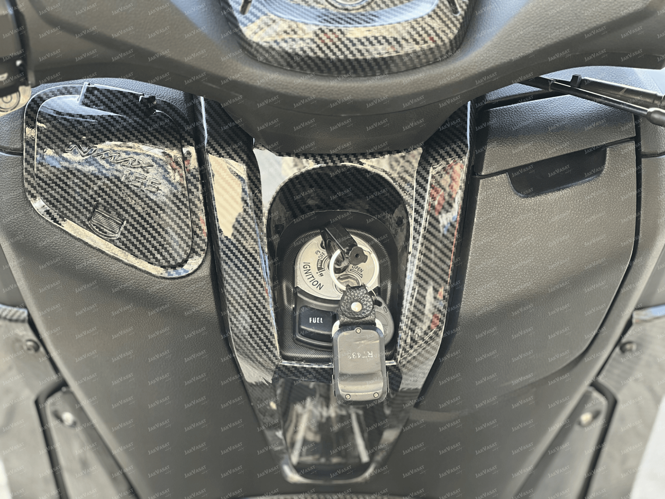 محافظ دور کیلس کربن YAMAHA Nmax / کد کالا 000141 — تصویر ۴