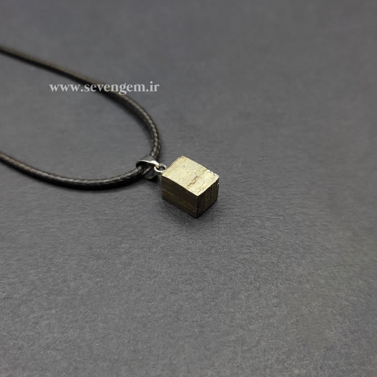 گردنبند بلور سنگ پیریت کوبیک (کد28)