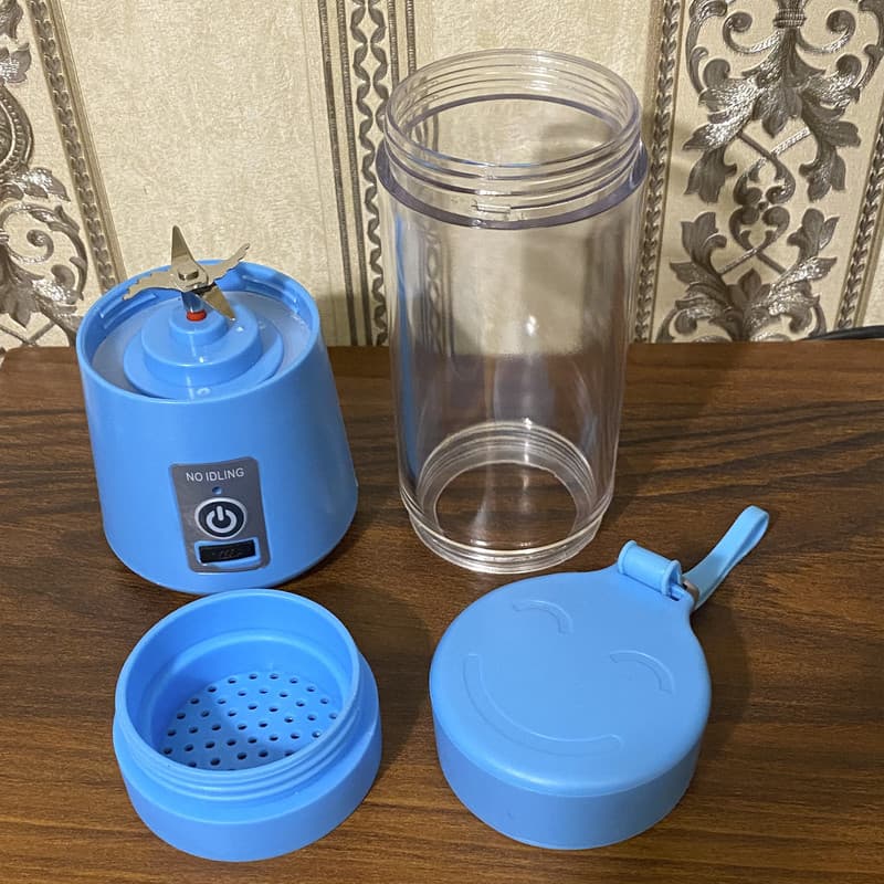 شیکر شارژی مدل HM4 کد 700 گنجایش 0.4 لیتر — تصویر ۲