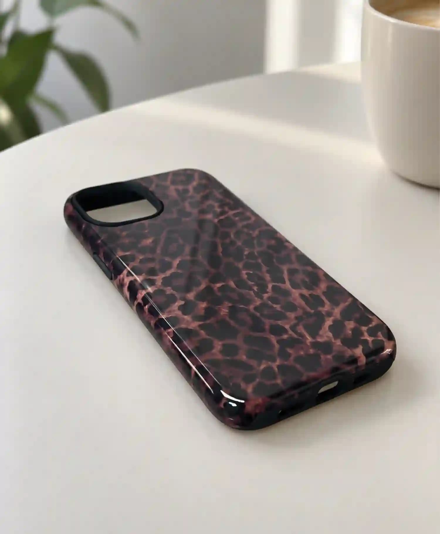 قاب مات طرح پلنگی Iphone 13 — تصویر ۲