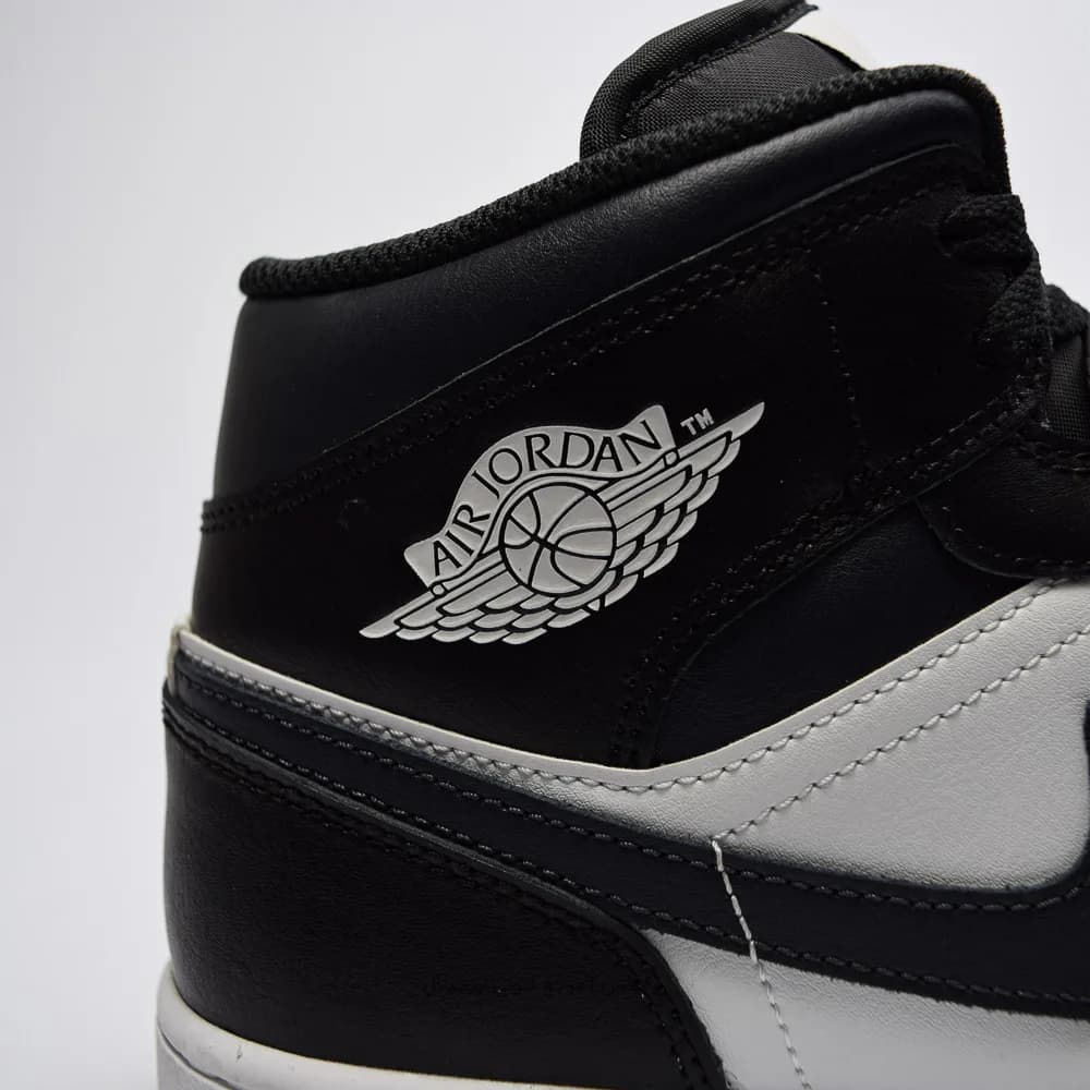 کتونی Nike مدل Air Jordan 1 Mid – DQ8426-010 — تصویر ۳