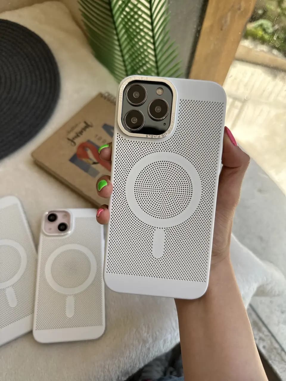 قاب Net Case with Magsafe سفید (کدC1259) — تصویر ۴