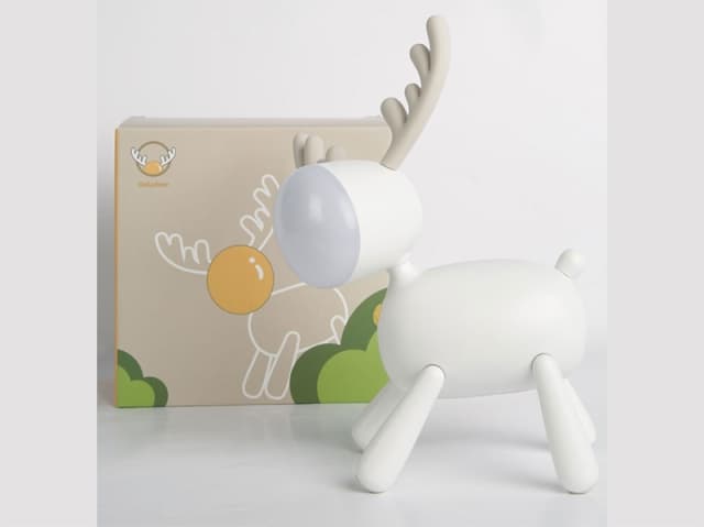 چراغ رومیزی سیلکونی فانتزی شارژی طرح گوزن L17 Cartoon deer small night light USB charging — تصویر ۴