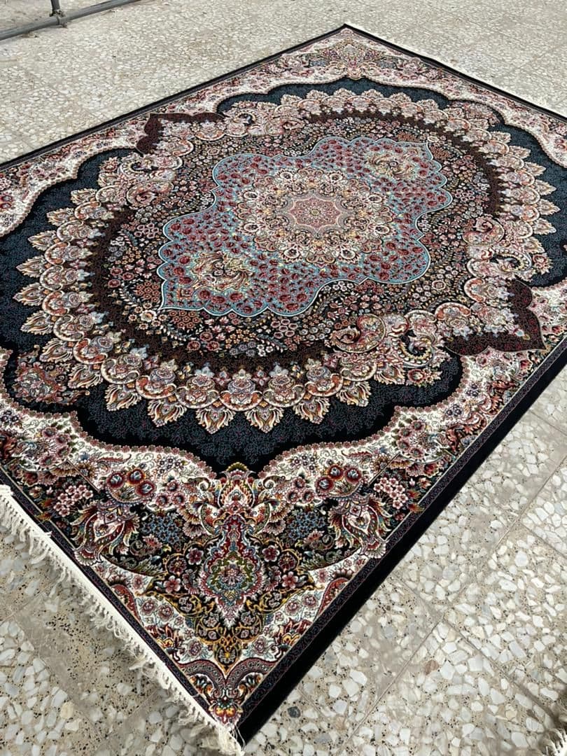 فرش ۷۰۰ شانه نقشه ارکیده زمینه سرمه ای