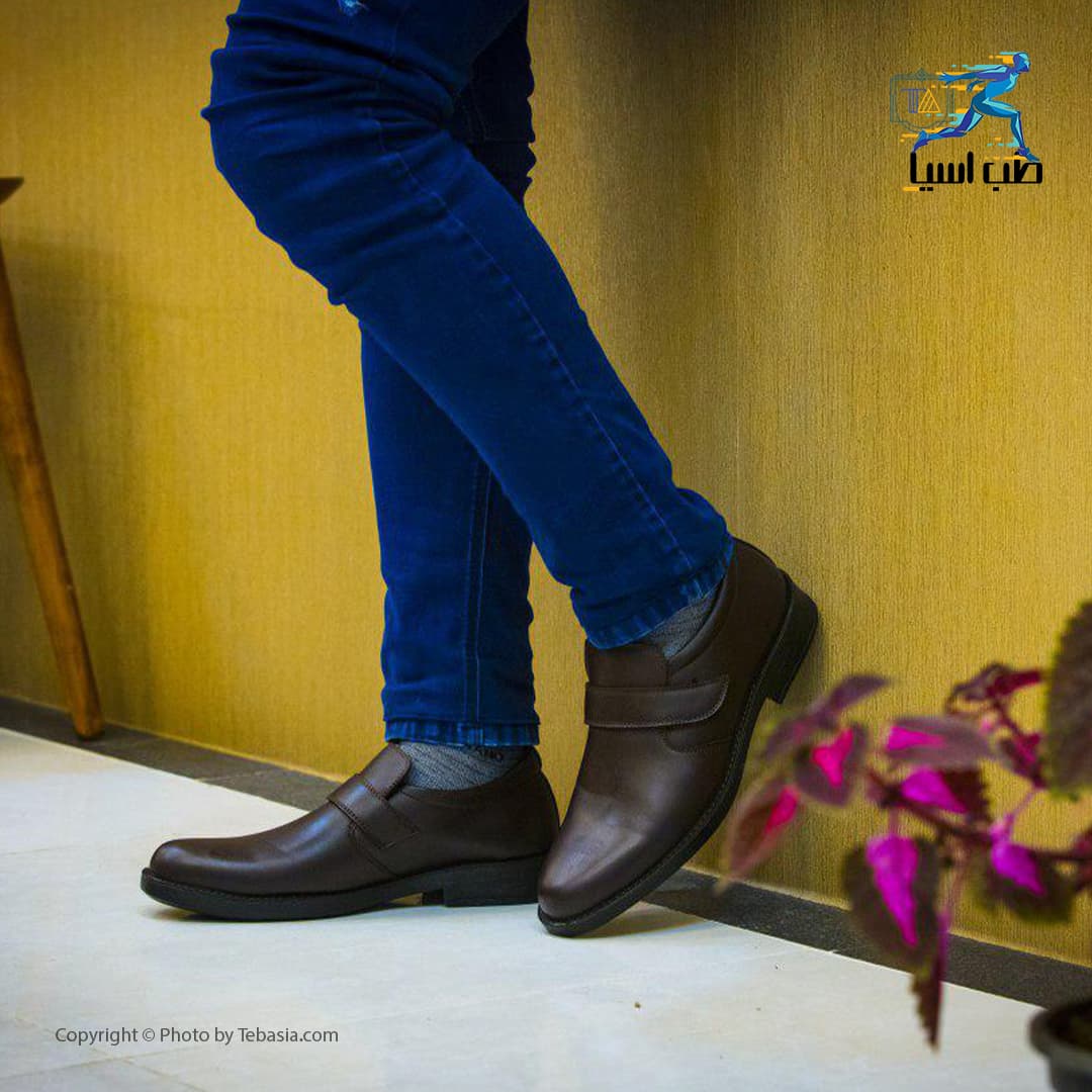 کفش طبی دکتر فام مدل داریوش چسبی