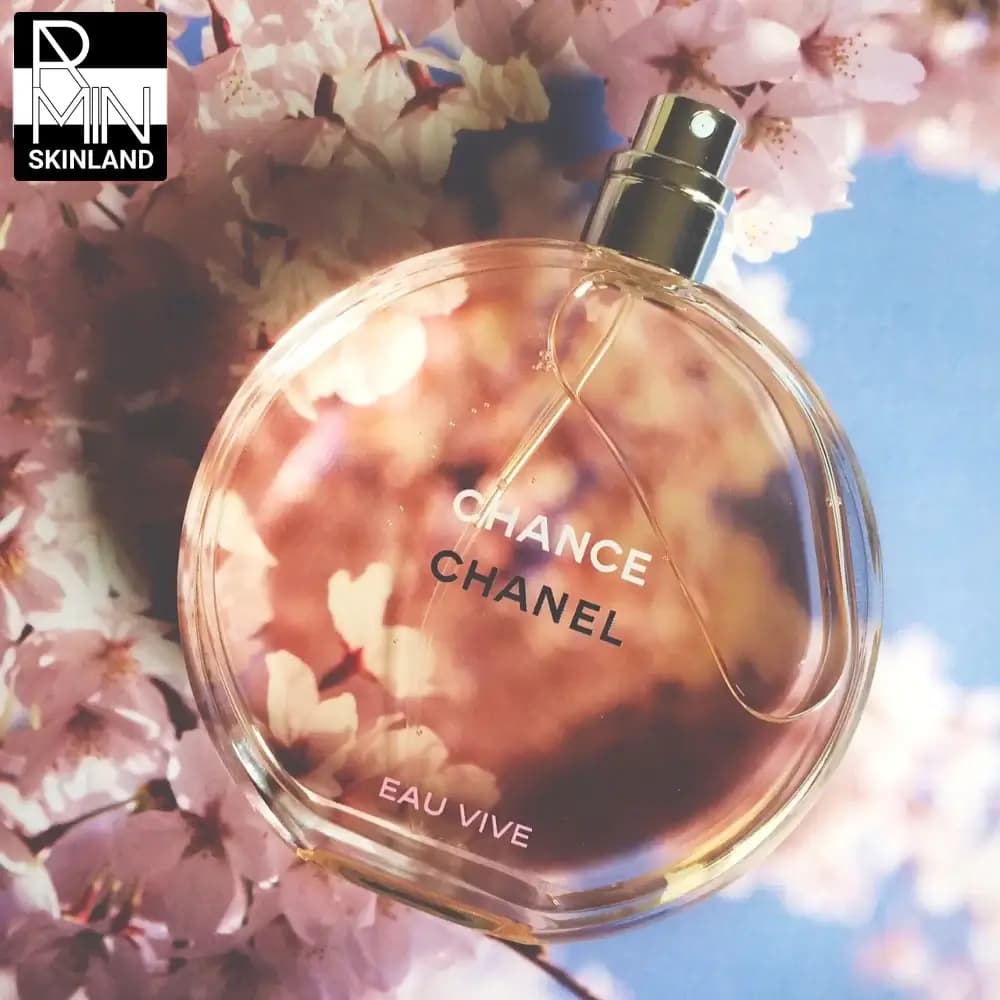 عطر زنانه شنل مدل Eau Vive Chance — تصویر ۳