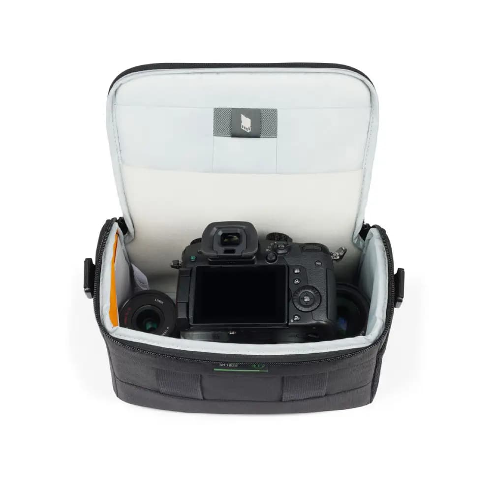 کیف دوربین لوپرو Lowepro Adventura SH 160 III — تصویر ۳