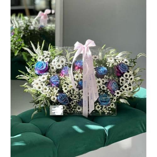 ارسال فوری گل برای بانک سامان تهران جمهوری 8135