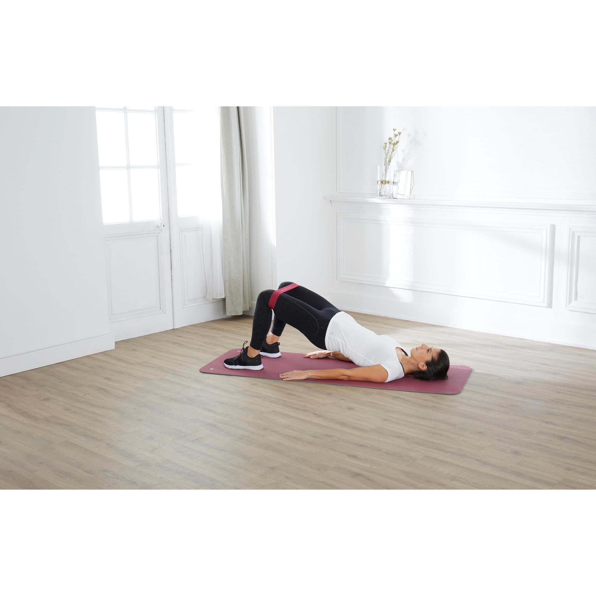 کش ورزشی / پیلاتس انایامبا 6 کیلوگرم – دکتلون Nyamba Fabric Pilates Band – 6 KG – Claret Red – Intermediate Level — تصویر ۸