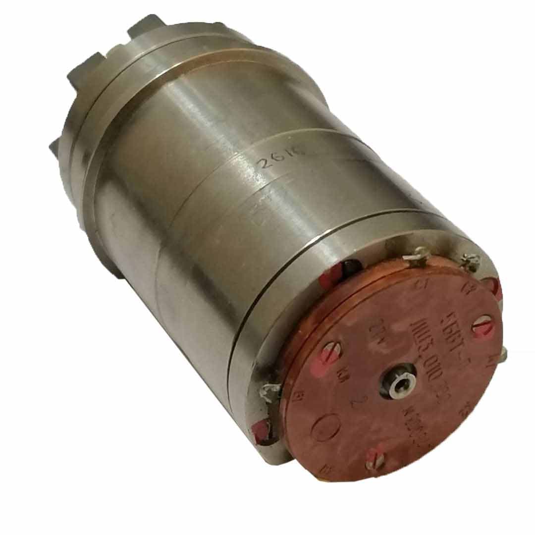 الکترو موتور 5BVT-P LSh3.010.390 ساخت سیمفروپل روسیه — تصویر ۴