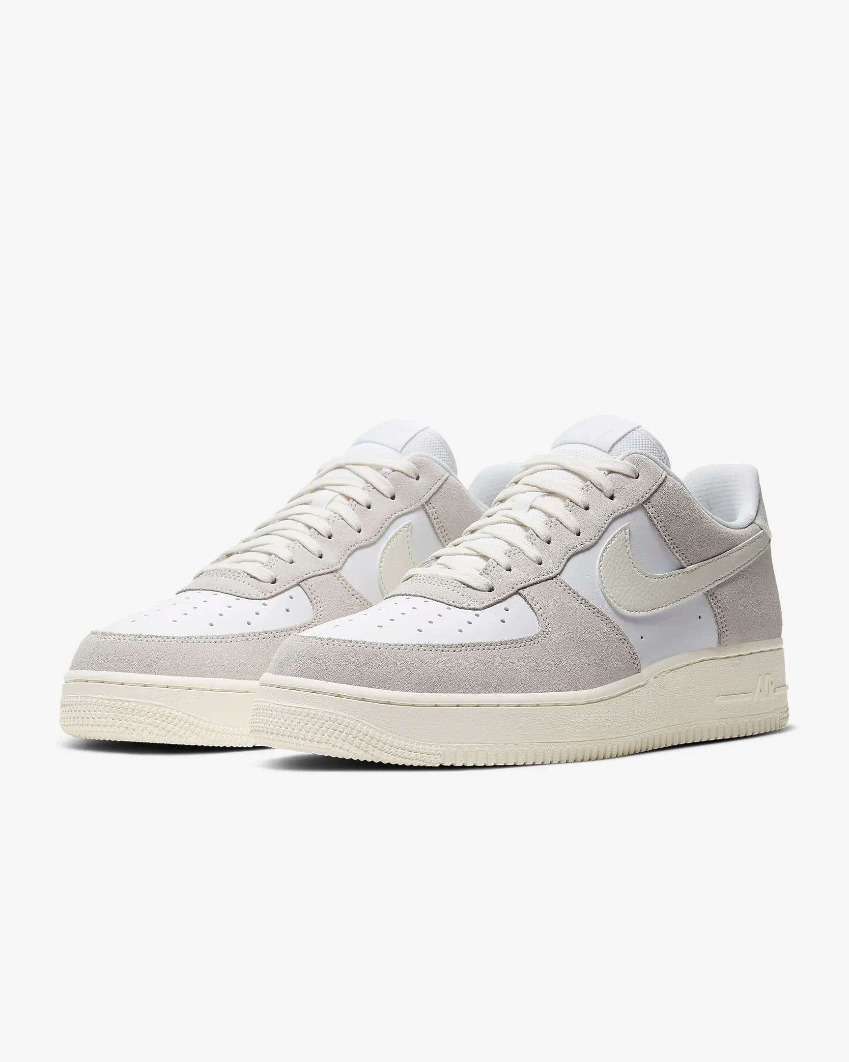 کفش مردانه نایک اورجینال- سفید Nike Air Force 1 LV8 — تصویر ۶